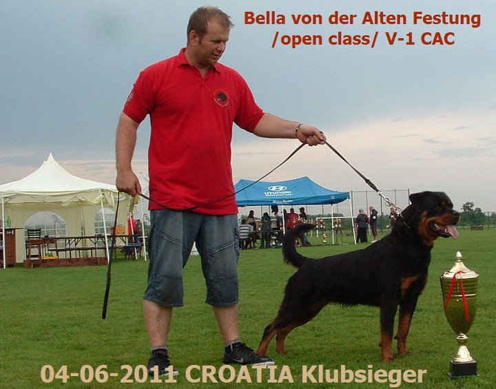 Bella von der Alten Festung Bella von der Alten Festung